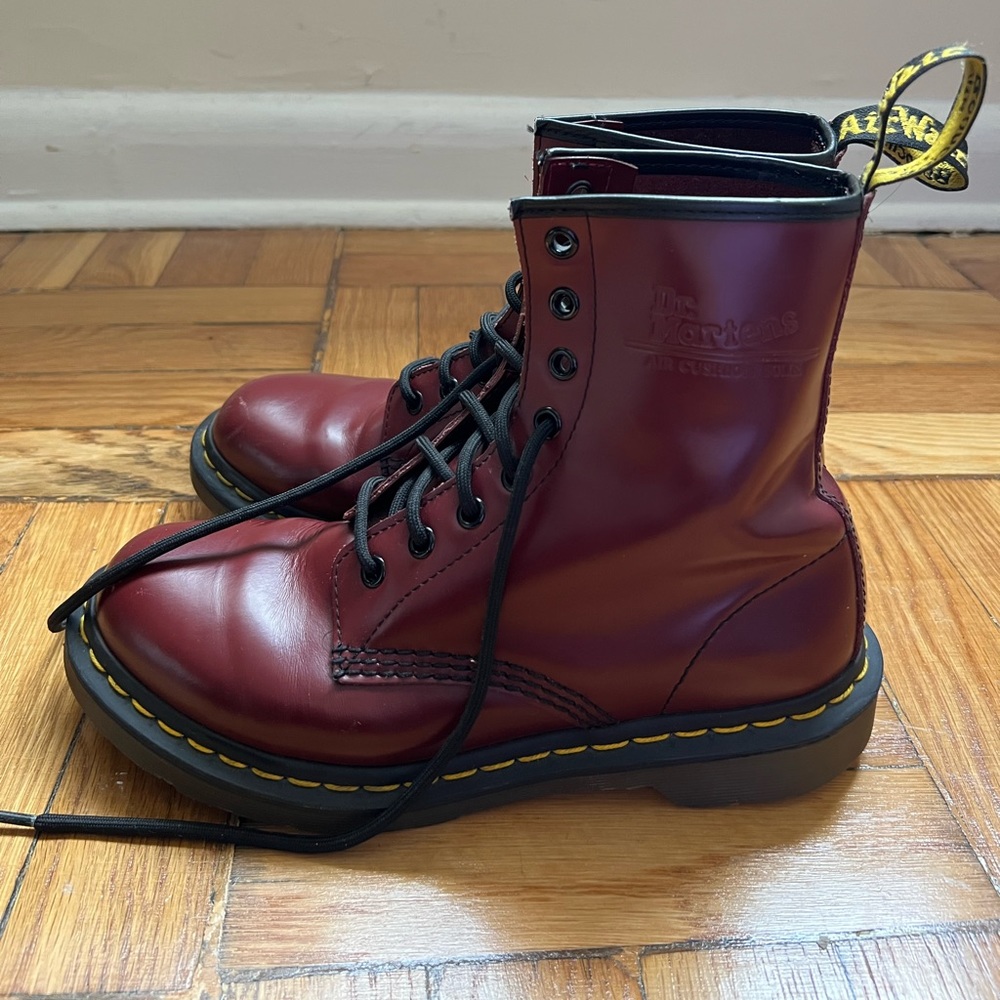 1460 Smooth Leather Dr. Martens in Cherry Size 8 - Picture 2 of 6